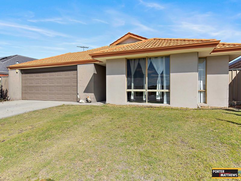 13 Monticello Parkway, Piara Waters WA 6112