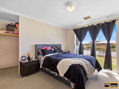 13 Monticello Parkway, Piara Waters WA 6112