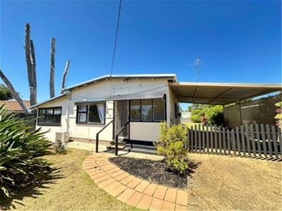 17 Fourth Avenue, Mandurah WA 6210