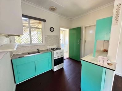 17 Fourth Avenue, Mandurah WA 6210