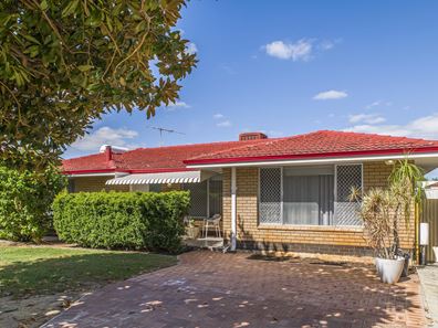 16 Clarke Road, Morley WA 6062
