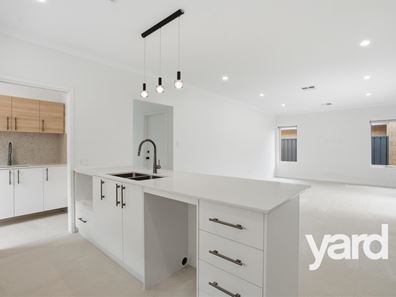 2/12 Freeth Road, Spearwood WA 6163