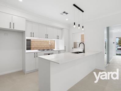 2/12 Freeth Road, Spearwood WA 6163