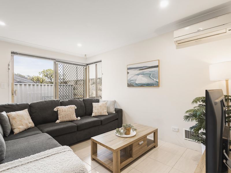 7/192 Kinross Drive, Kinross