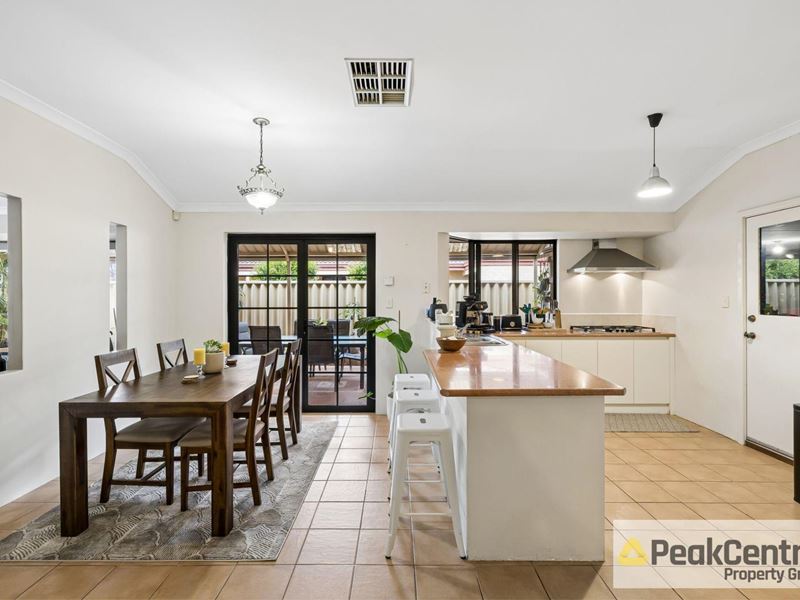 23 Avon Crescent, Atwell