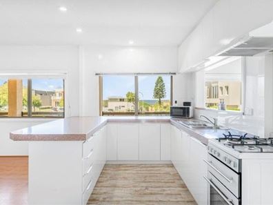 5 Third Avenue, Burns Beach WA 6028