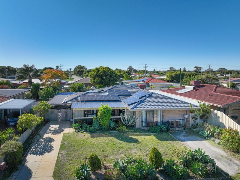 4 Neale Place, Cooloongup WA 6168