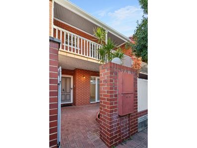 2/115 Brisbane Street, Perth WA 6000