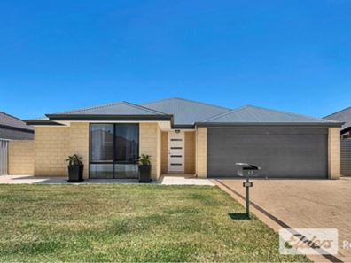 13 Vitesse Approach, Shoalwater WA 6169