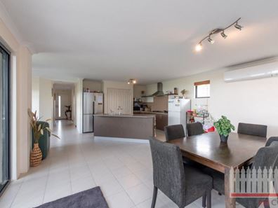 20 Pavilion Circle, The Vines WA 6069