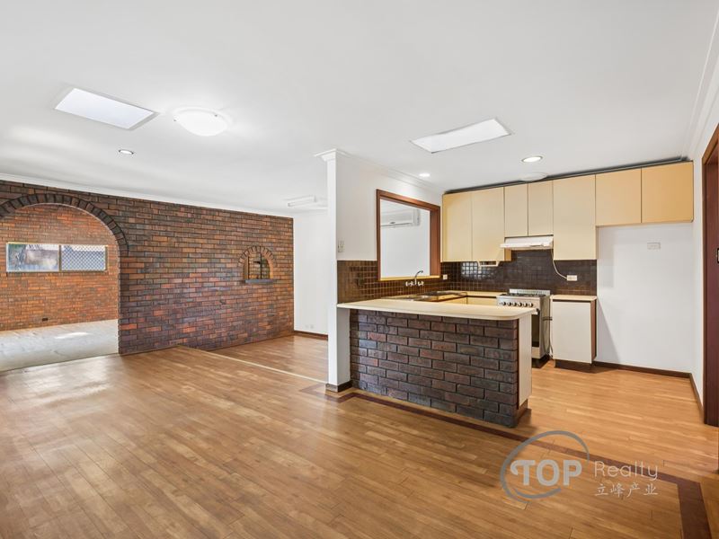 4 Falcon Court, Willetton