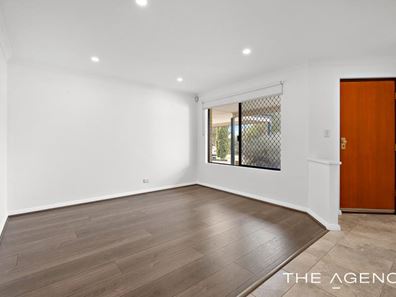 26 Lakehurst Way, Atwell WA 6164