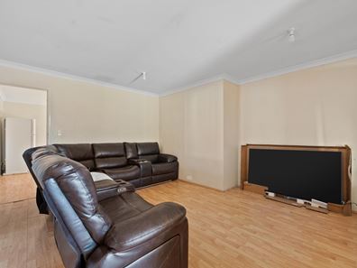 45 Teraglin Way, Warnbro WA 6169