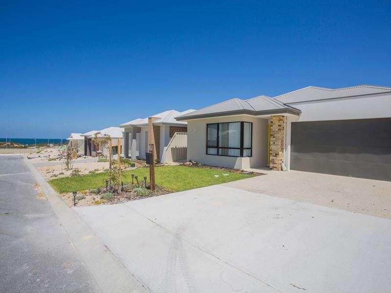 20 Holiday Way, Yanchep WA 6035