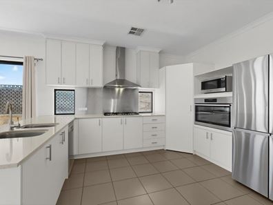 2 Alford Way, Alkimos WA 6038