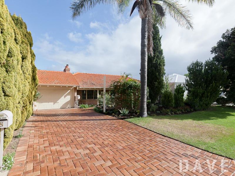 15 Hayfield Way, Duncraig WA 6023