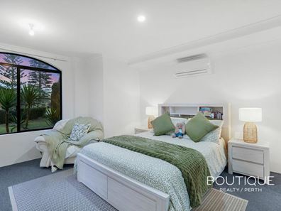 11 Pembury Way, Butler WA 6036