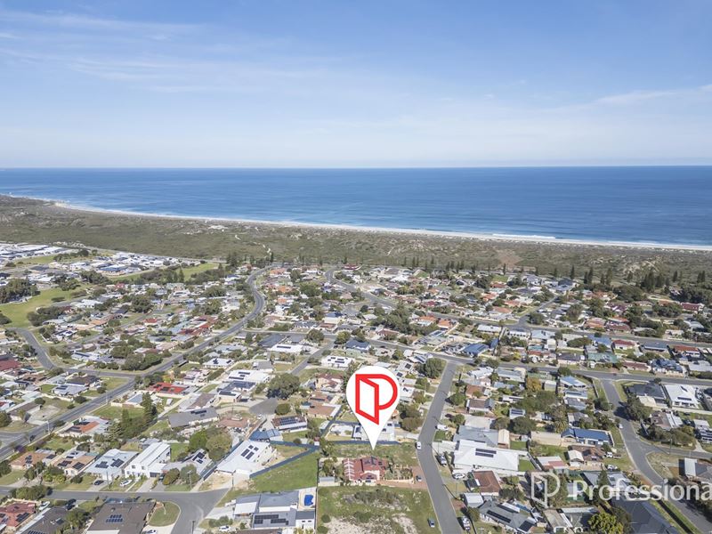 27 Forrest Grove, Two Rocks WA 6037