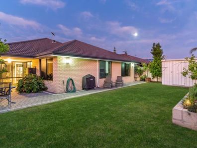 6 Keraudren Vale, Secret Harbour WA 6173