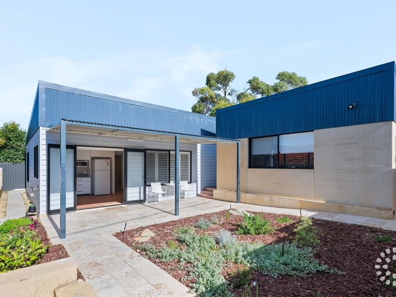 1 Simper Crescent, White Gum Valley WA 6162