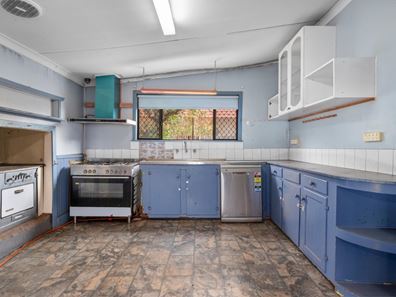 30 Davis Street, Boulder WA 6432