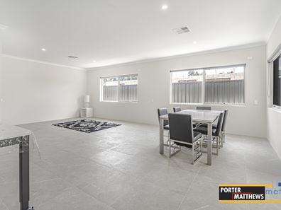 11 Chindwin Loop, Hilbert WA 6112