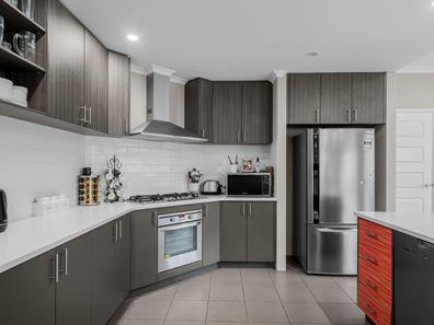 20 Astrolabe Way, Swan View WA 6056