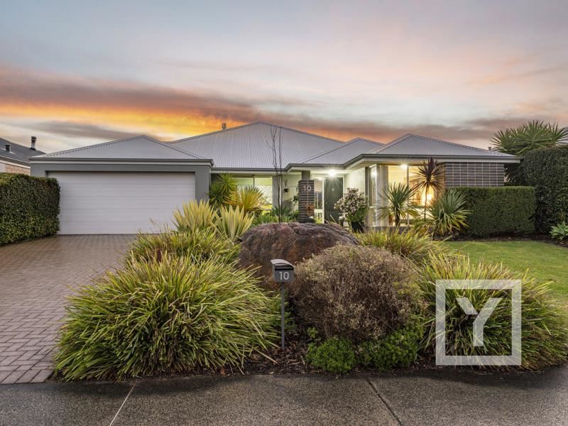 10 Hudsbeth Way, Margaret River