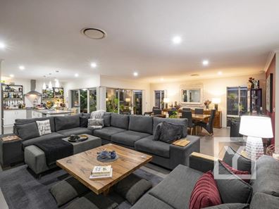 10 Hudsbeth Way, Margaret River WA 6285