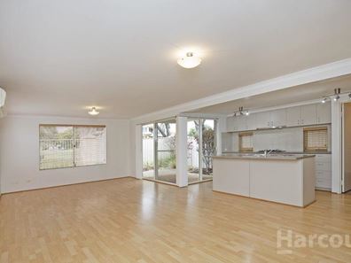 16/68 Hickman Road, Silver Sands WA 6210