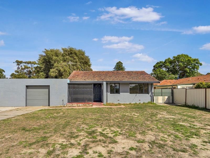 8 Hollybush Way, Kelmscott