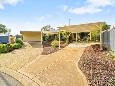 2 Skua Court, Halls Head WA 6210