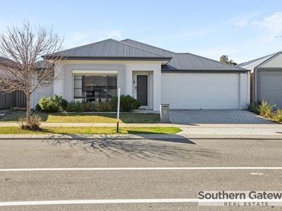13 Churchyard Avenue, Wellard WA 6170