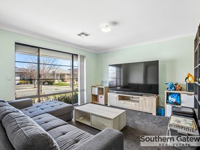 13 Churchyard Avenue, Wellard WA 6170