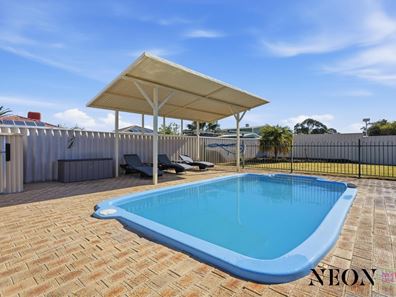 13 Karrawa Gardens, Port Kennedy WA 6172