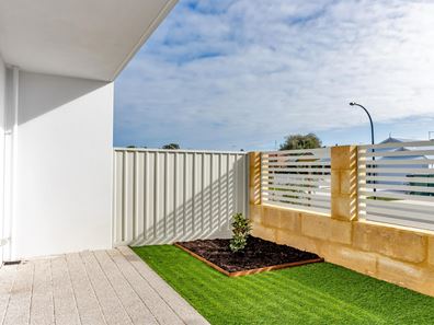 3/1 Boodalang Crescent, Rockingham WA 6168