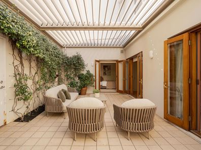 1/15 Old Jacaranda Way, Subiaco WA 6008
