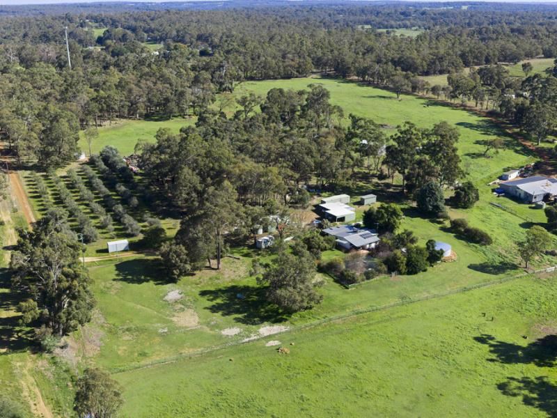5260 Bunning Road, Gidgegannup WA 6083