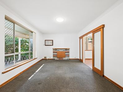 1/89 Hale Road, Forrestfield WA 6058