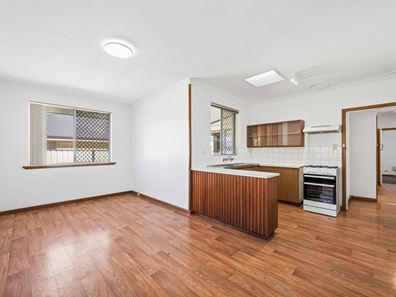 1/89 Hale Road, Forrestfield WA 6058