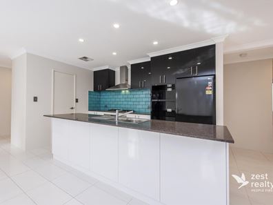 24 Supanova Lane, Australind WA 6233
