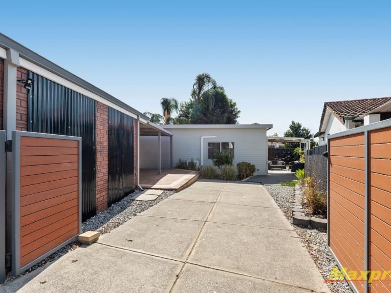 17A Serrata Crescent, Ferndale WA 6148