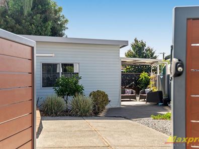 17A Serrata Crescent, Ferndale WA 6148