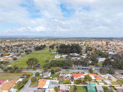 35 Avignon Way, Beechboro WA 6063