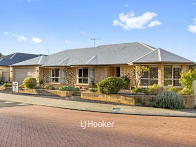 31 Melaleuca Drive, College Grove WA 6230