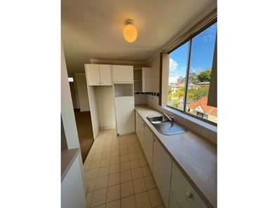 16/31 King George St, Victoria Park WA 6100