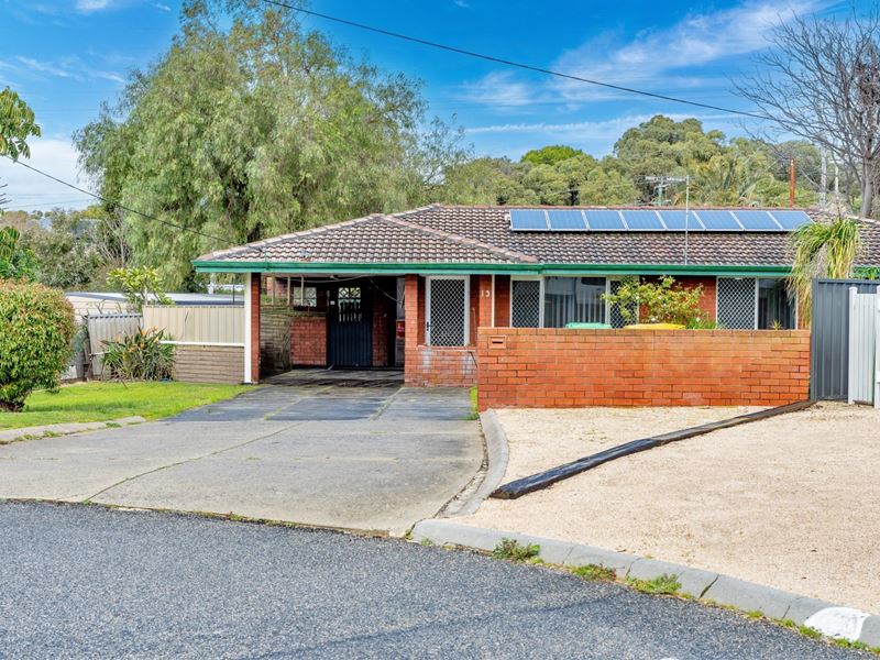 13 Pagneil Court, Hamilton Hill WA 6163