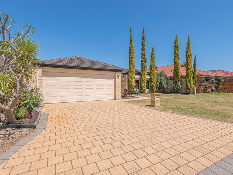 11 Flintlock Court, Cloverdale WA 6105