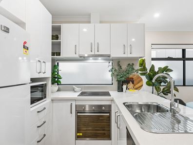 Unit 4/185 Loftus Street, Leederville WA 6007