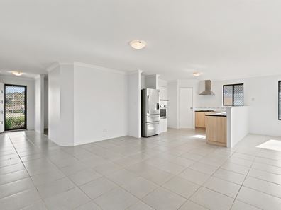 8 Mickle Way, Bertram WA 6167